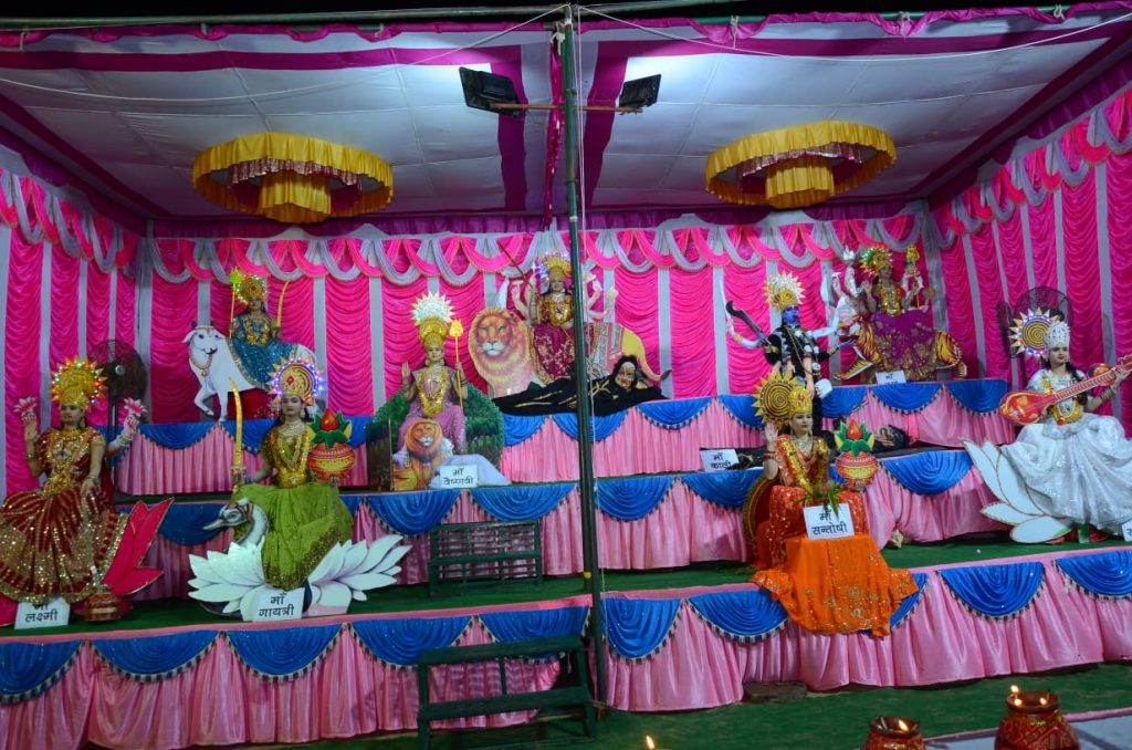 मालपुरा में प्रजापिता ब्रह्माकुमारी ईश्वरीय विश्वविद्यालय की और से चैतन्य नौ देवियों की झांकी लगाई गईI
